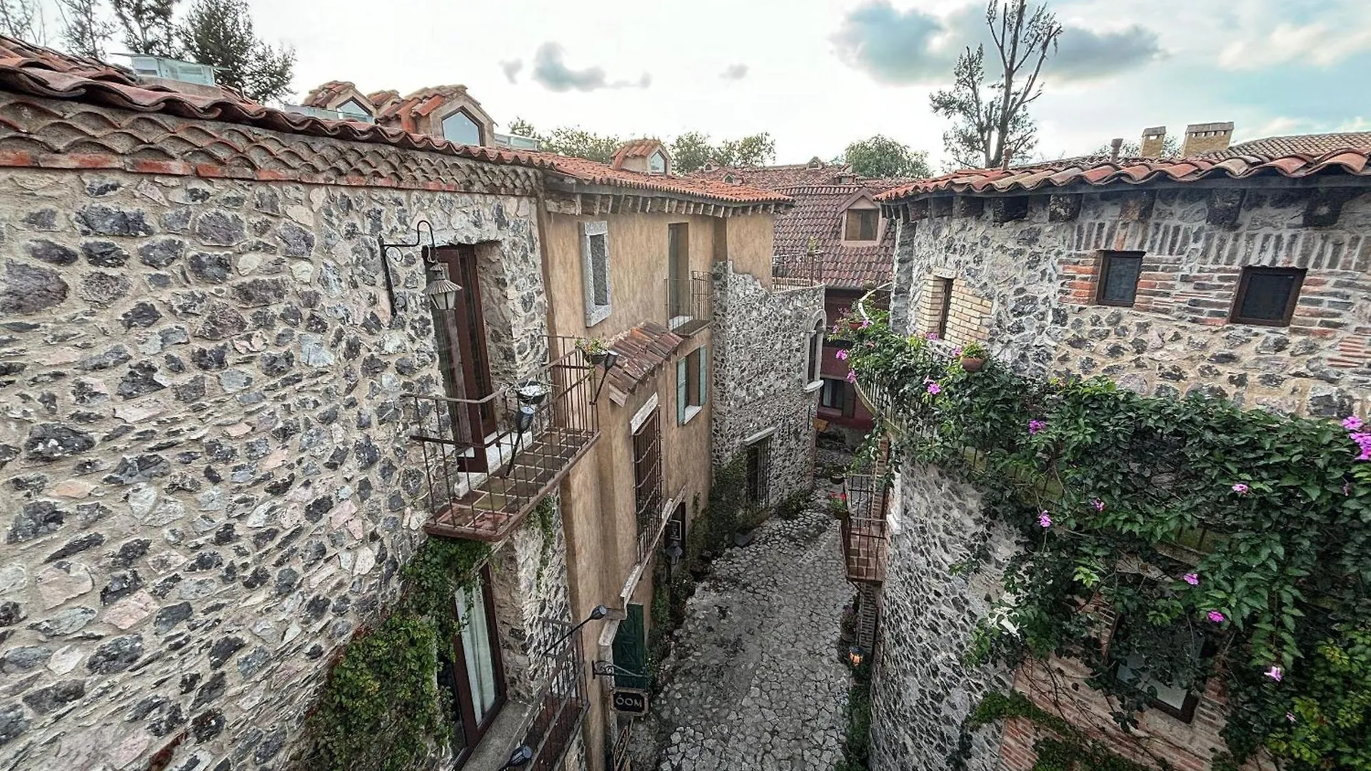 Castello Di Carlo - Loft Carlo II Apartment Santeagueda